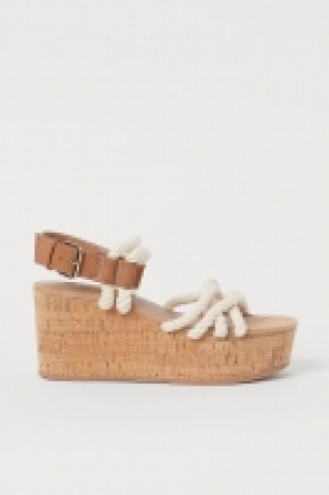Sandales à talon compensé 19.99 €