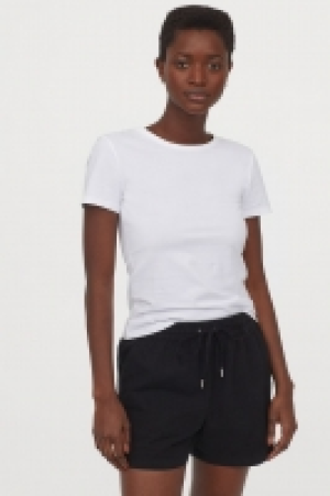 Short en lin mélangé 12.99 €