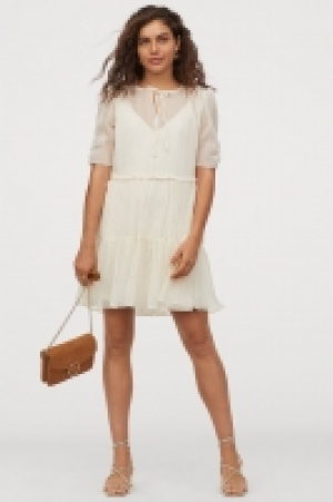 Robe froissée 24.99 €