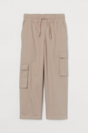Pantalon cargo ample 6.99 €