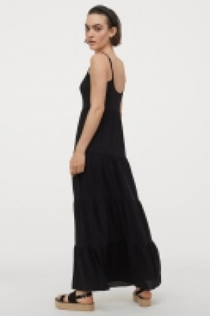 Robe longue en crêpe 12.99 €