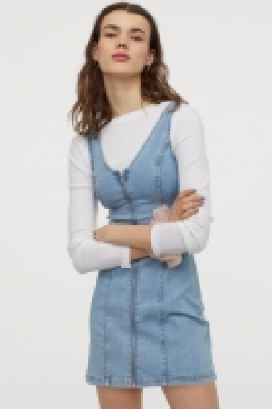Robe courte en denim 12.99 €