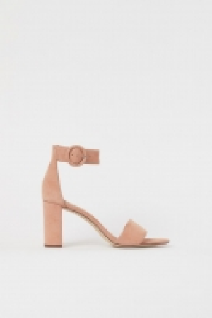 Sandales en suède 24.99 €