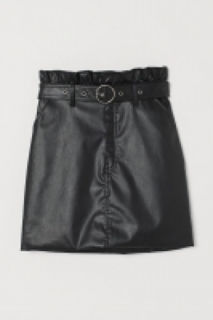 Jupe courte 14.99 €