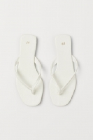 Tongs 7.99 €