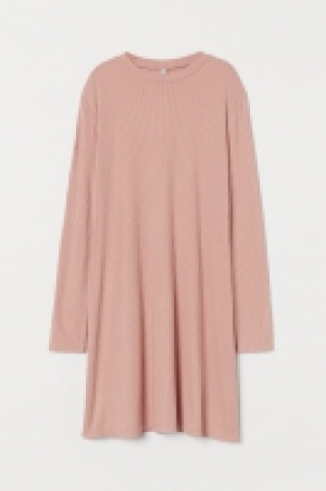 Robe en jersey côtelé 7.99 €