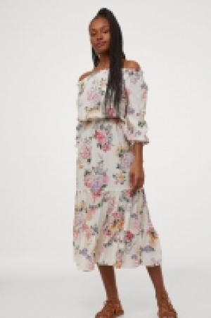 Robe épaules nues 19.99 €