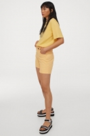 Short en twill Taille haute 8.99 €
