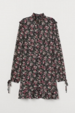 Robe à volants 12.99 €