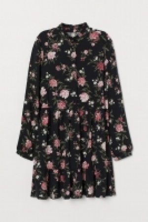 Robe à col droit 17.99 €