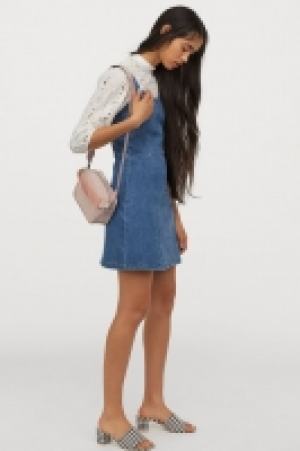 Robe en denim 17.99 €