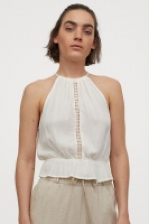 Top froissé avec dentelle 6.99 €