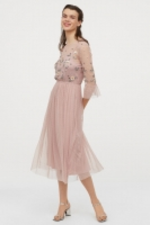 Robe avec perles fantaisie 34.99 €