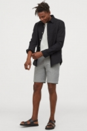 Short chino 12.99 €