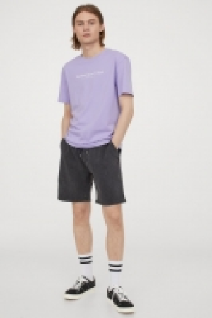 Short à taille élastique 14.99 €