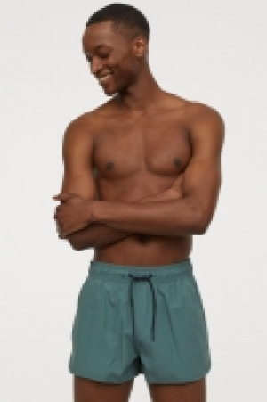Short de bain court 2.99 €