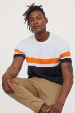 T-shirt color block 6.99 €