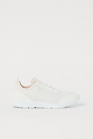 Baskets en mesh 9.99 €