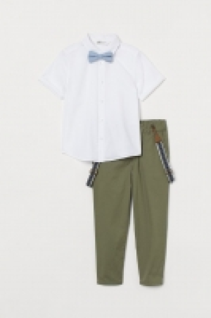 Ensemble avec accessoires 12.99 €