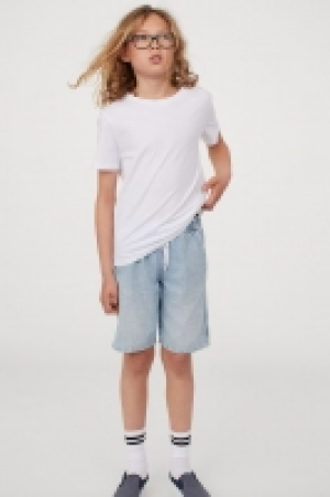 Short à taille élastique 12.99 €