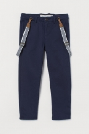 Pantalon à bretelles 8.99 €