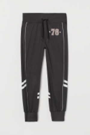 Pantalon training 9.99 €
