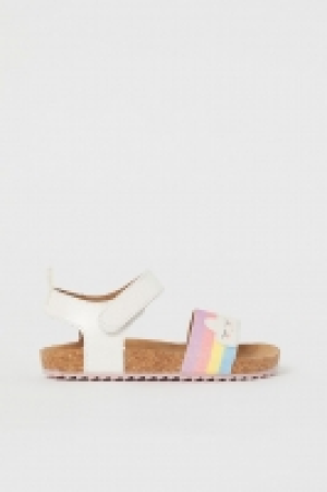 Sandales métallisées 14.99 €