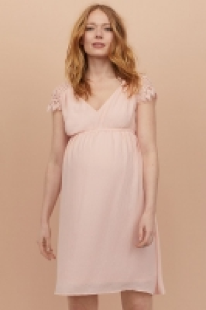 MAMA Robe avec dentelle 17.99 €