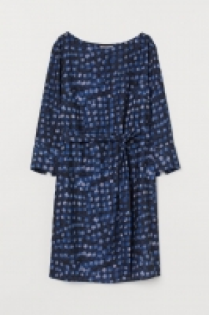 Robe avec ceinture à nouer 14.99 €