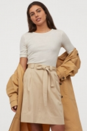 Jupe avec ceinture 14.99 €