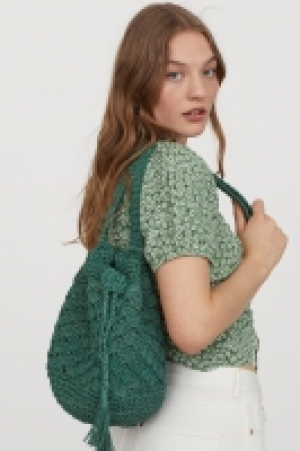 Sac seau en paille 14.99 €