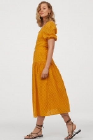Jupe avec broderie anglaise 19.99 €