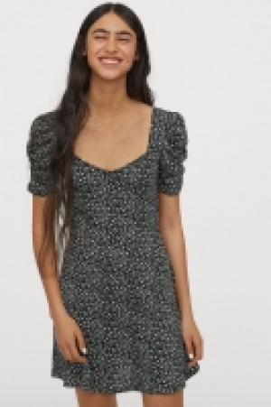 Robe à manches bouffantes 6.99 €