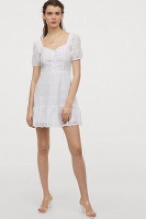 Robe avec broderie anglaise 34.99 €