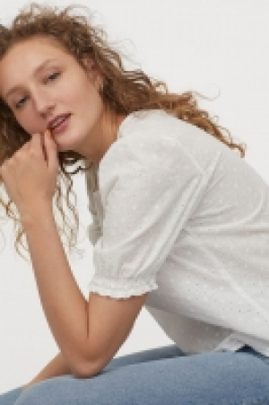 Blouse avec broderie anglaise 8.99 €