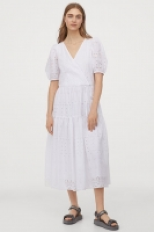 Robe en coton brodée 24.99 €