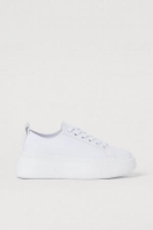 Baskets à plateforme 17.99 €