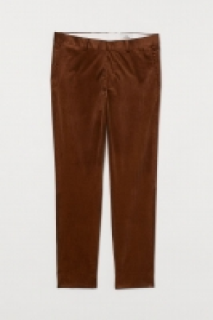 Pantalon en velours côtelé 44.99 €