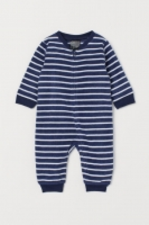 Pyjama en polaire 8.99 €