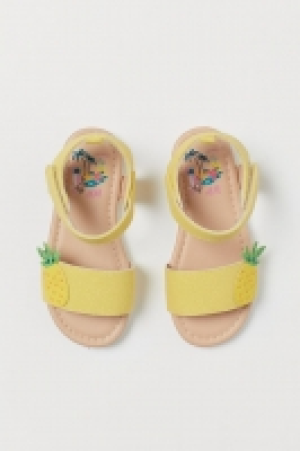 Sandales scintillantes 9.99 €