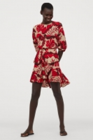 Robe volantée 17.99 €
