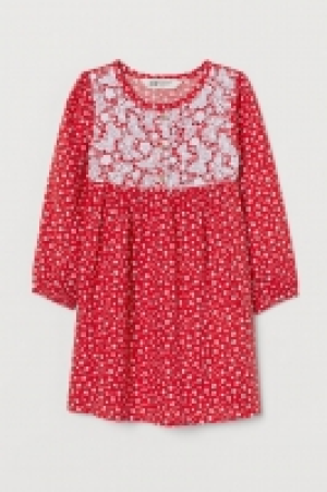 Robe avec dentelle 8.99 €