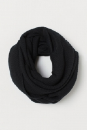 Snood en maille 8.99 €