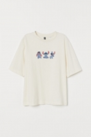 T-shirt oversize avec motif 8.99 €