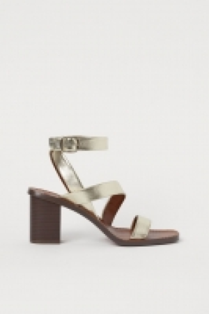 Sandales scintillantes 19.99 €