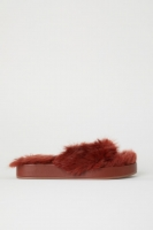 Chaussons 11.99 €