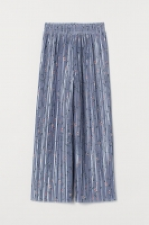 Pantalon plissé 8.99 €
