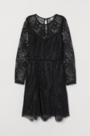 Robe courte en dentelle 34.99 €