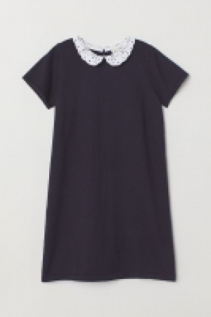 Robe en maille fine 6.99 €