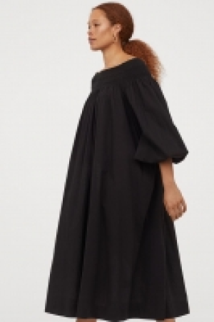 Robe épaules nues 12.99 €